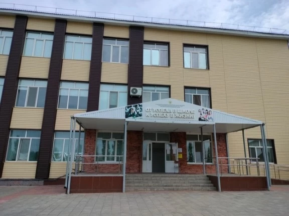 Компания «Симпреал» оплатила замену системы отопления в пищеблоке школы в Новоорске