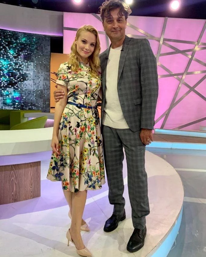 Александр Лазарев сообщил об уходе Татьяны Арнтгольц из программы «Жди меня»