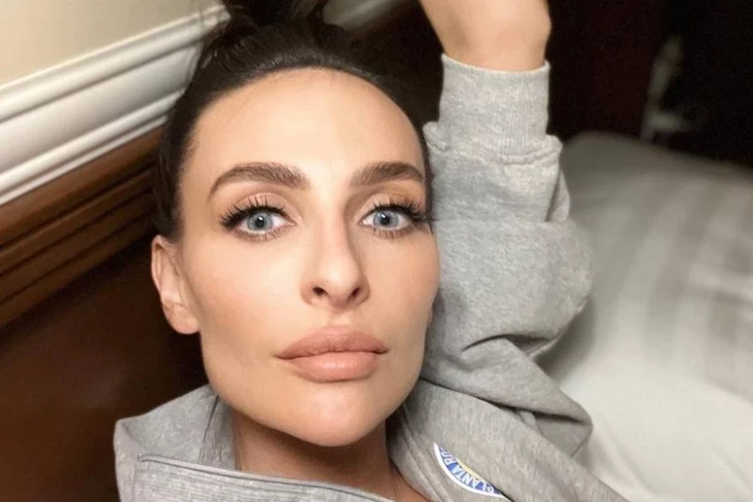 Пластический хирург Байрамукова рассказала, что изменилось в лице Варнавы за год