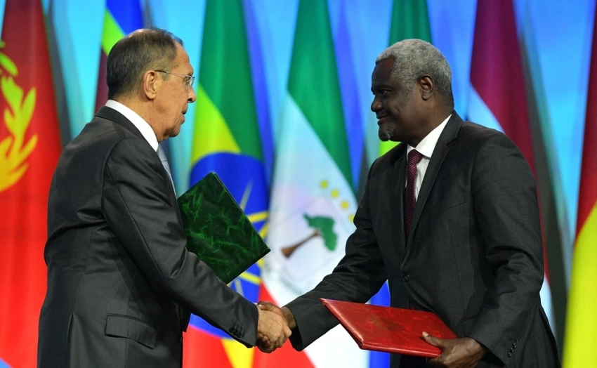 Запад пытается помешать России вернуть влияние в Африке