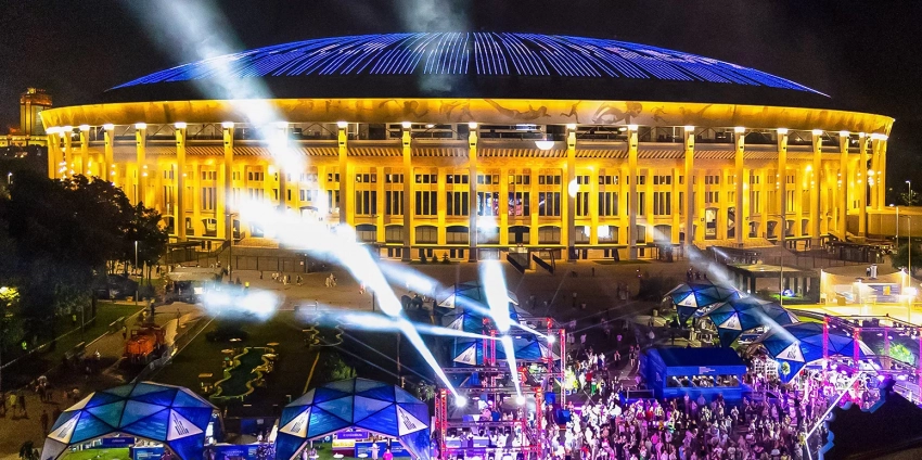 Полина Гагарина и Сергей Жуков: популярные артисты выступят на концерте ко Дню города в «Лужниках»