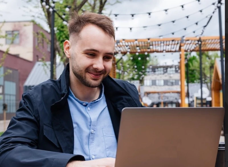 Лайфхаками в сфере IT поделился с участниками конференции «Стачка 2023» Эдвард Хомицкий