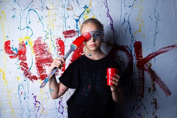 Нижегородская 11-летняя художница реализовала в Петербурге проект «Искусство в легкости»