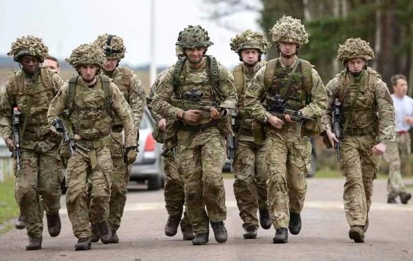 Telegraph: военные Великобритании впервые начнут обучать ВСУ на Украине 