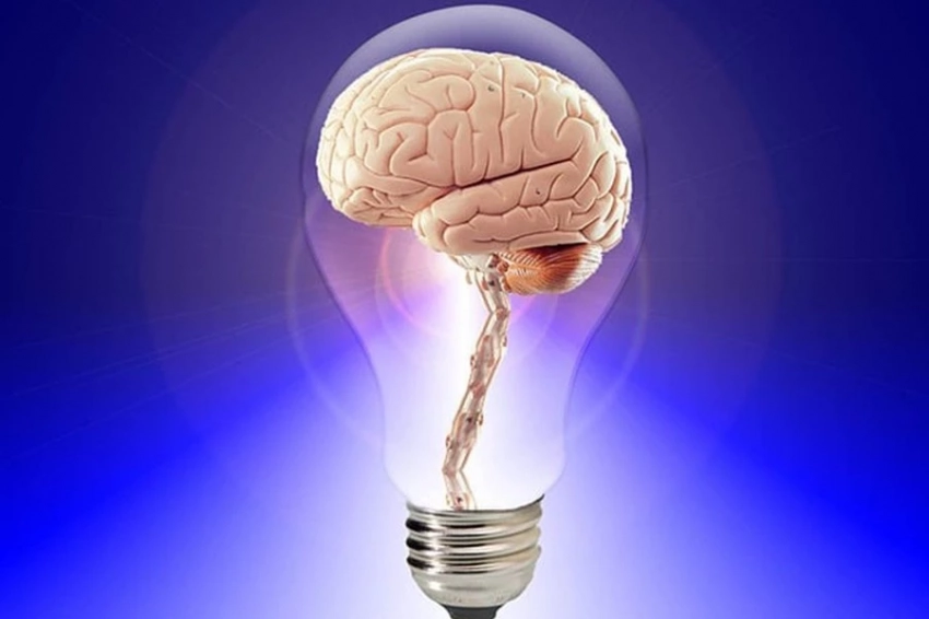 Исследование показало, что у мозга есть «подсказка», когда он вспоминает ложные воспоминания