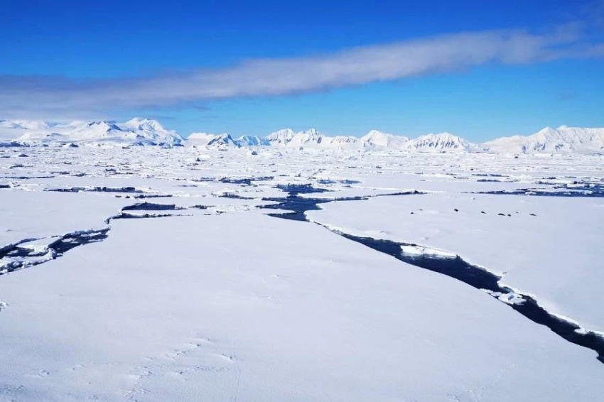 Под Антарктидой обнаружен «призрак» древнего речного ландшафта