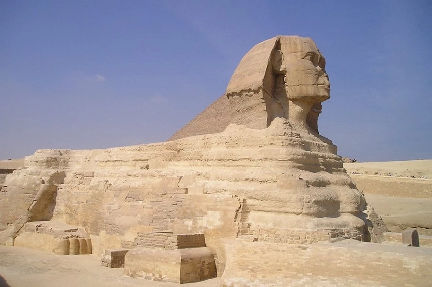 Большой Сфинкс в Гизе мог получить свою форму от воздействия ветра