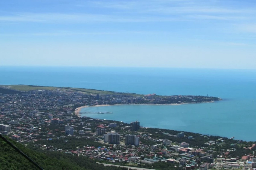 Куда поехать на отдых осенью и зимой