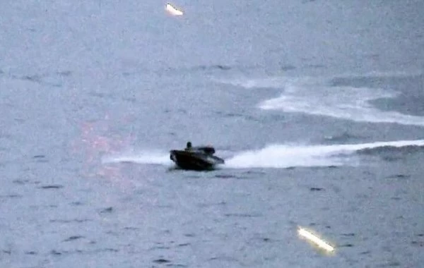 ВС РФ уничтожили безэкипажный катер Украины, который двигался в сторону Крыма 