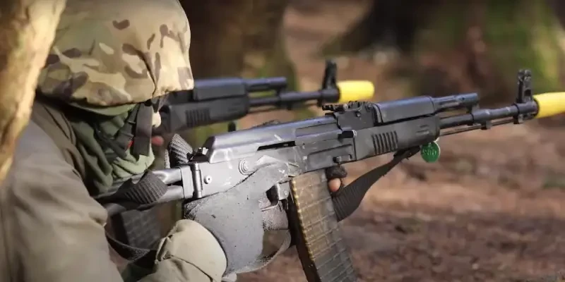 Студентов мужского пола в украинских вузах будут отчислять за отказ от прохождения базовой военной подготовки