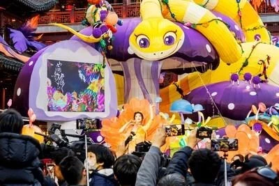 Шанхай озарился в честь признания ЮНЕСКО китайского Нового года нематериальным культурным наследием 