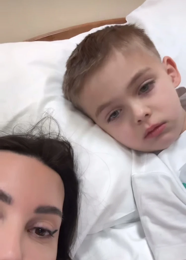 Четырехлетний сын Оксаны Самойловой попал в больницу