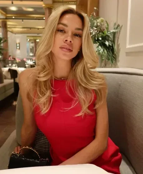 Ювелирным бутиком бывшей "русской девушки" Джонни Деппа обманом завладел бизнесмен из Армении