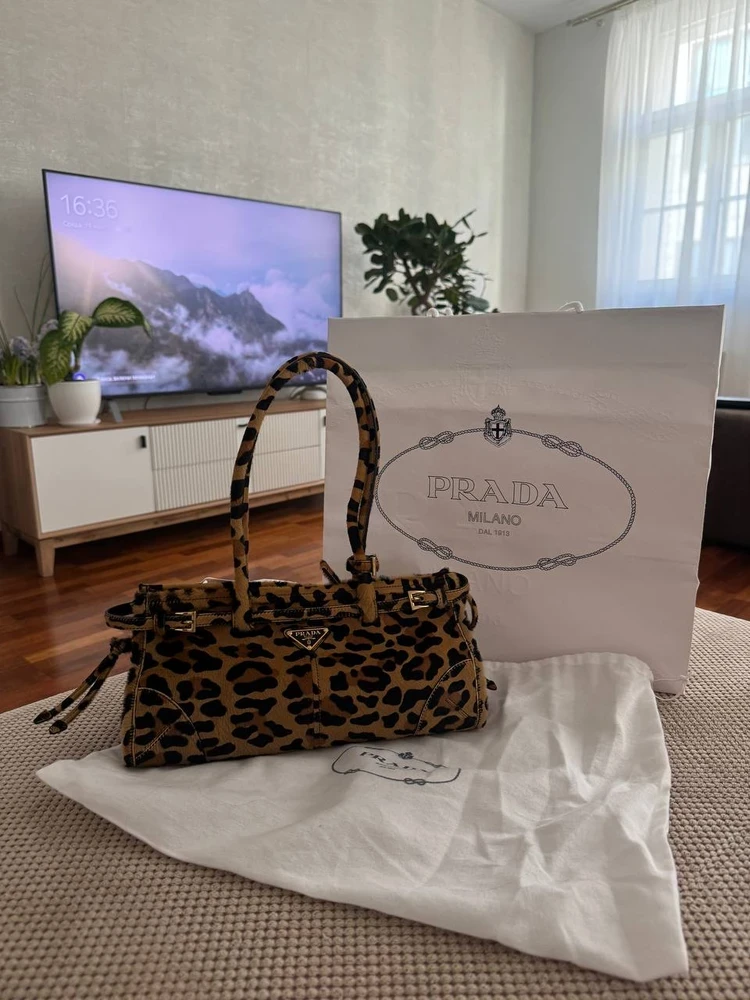 Беременная Ида Галич похвасталась дорогой обновкой: «Летела из Швейцарии»