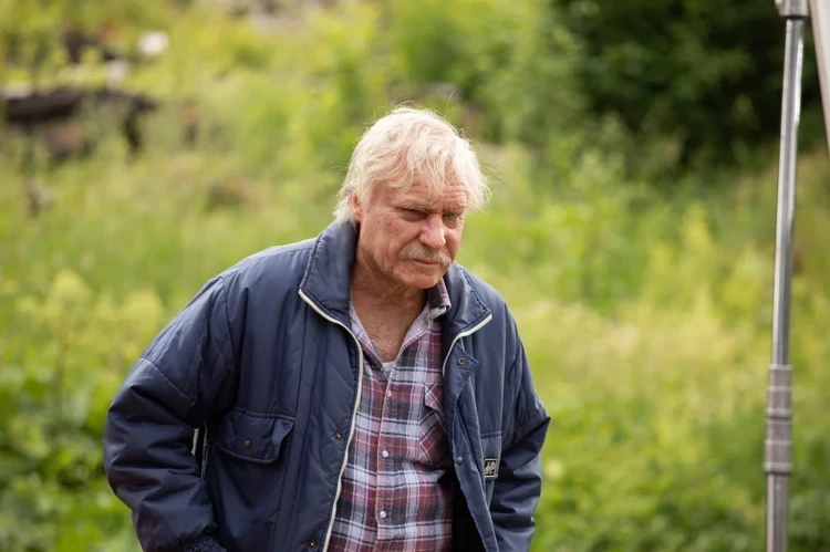 «Я вообще очень смешной»: Евгений Цыганов — про срыв проекта, амплуа неврастеника и главную роль дочки