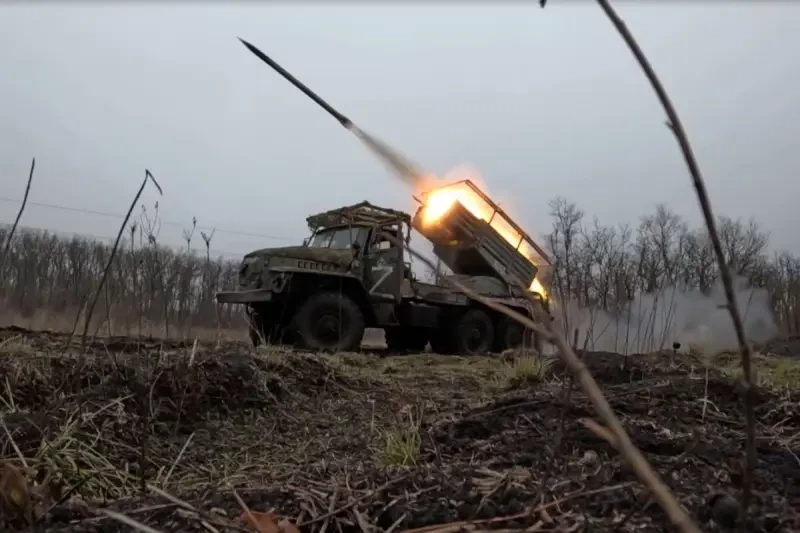 Командир расчёта РСЗО «Град» российских десантников в одиночку разбил колонну противника