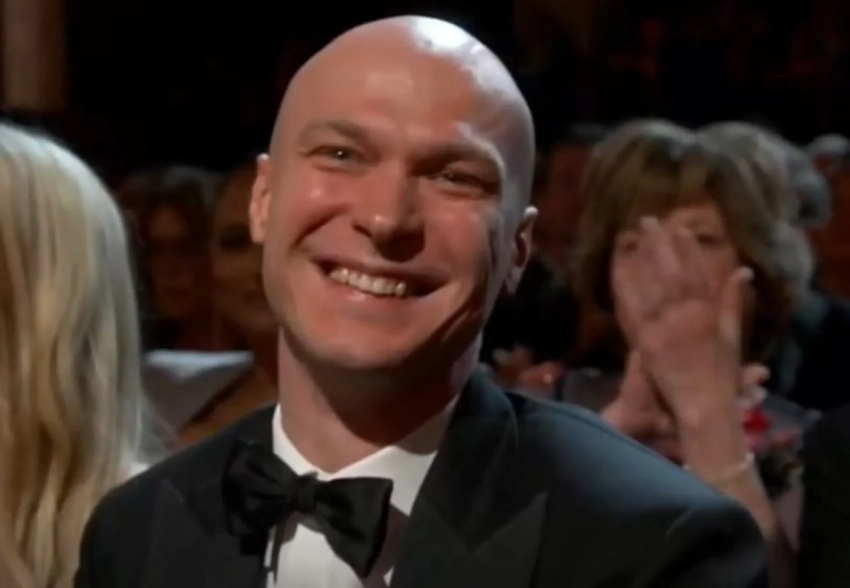 Селфи на красной дорожке, танцы на афтепати и внимание всего мира: как Юра Борисов и Марк Эйдельштейн провели время на "Оскаре"