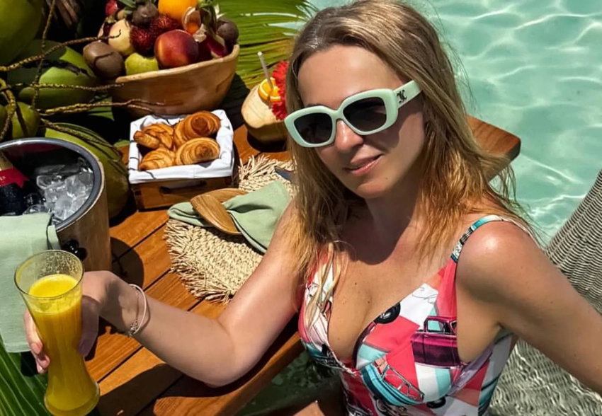 Яна Рудковская показала, как отдыхает на Мальдивах