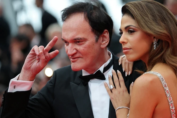 Де Ниро с мамой своего седьмого ребенка, Юлия Янина с дочерью и Ирина Шейк: в Каннах состоялось открытие 78-го кинофестиваля