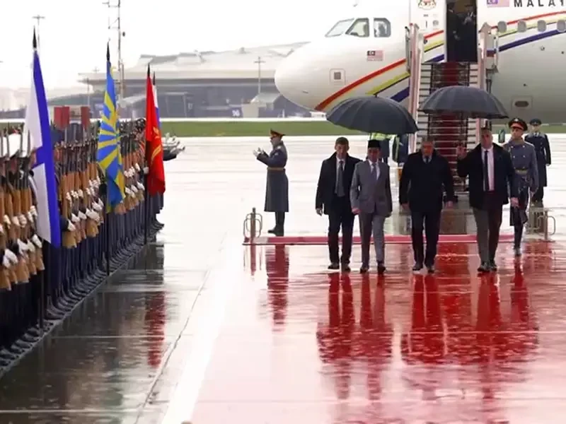 Малайзийский премьер в Кремле: Народ Малайзии сам будет решать, с кем взаимодействовать, потому мы будем сотрудничать с Россией