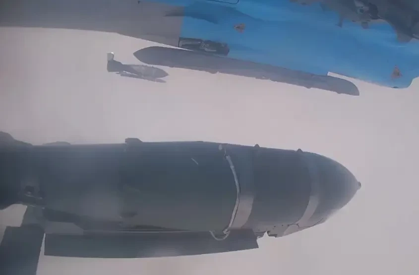 В ночь на 16 мая ВС РФ нанесли удары ФАБами по целям в Сумской области, а также БПЛА - в Киевской, Черкасской и других областях Украины