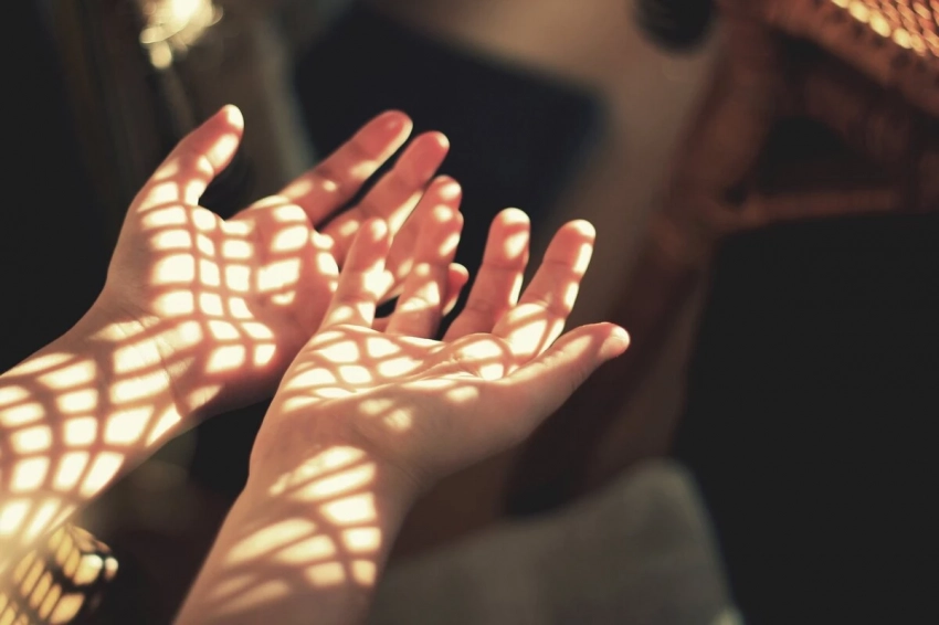 Хиромантия подскажет, как по линиям на руке узнать, что ждет вас в любви