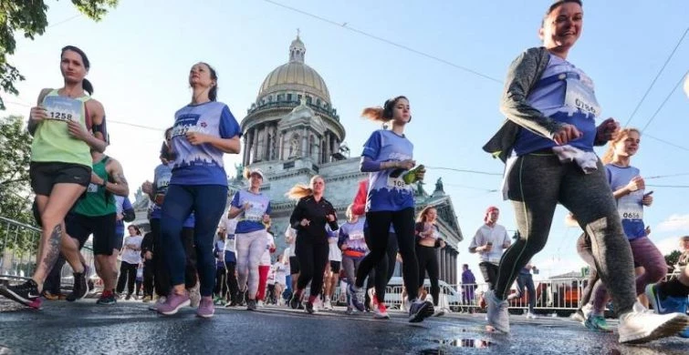 В четверг, 12 июня 2025 года, отмечают День России