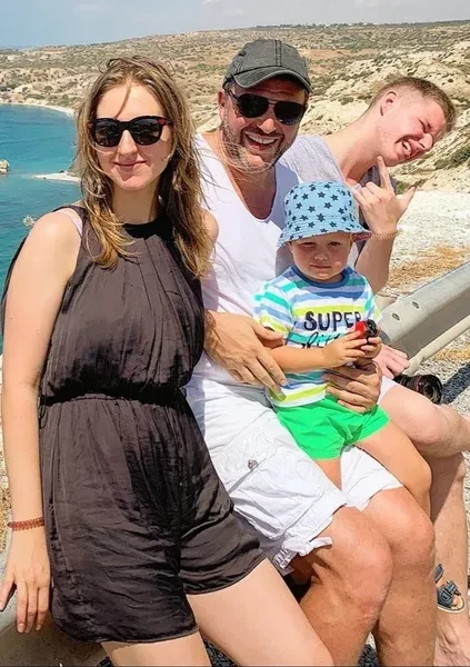 Максим Виторган и Ксения Чилингарова рассказали, как прятались в бомбоубежище во время атаки на Израиль