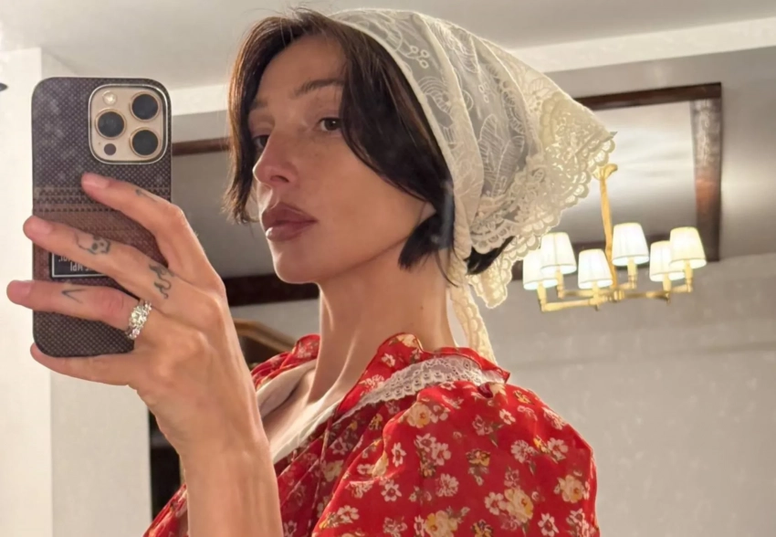 "Пашем, доим, убираем, квасим". Настя Ивлеева рассказала о фермерской жизни