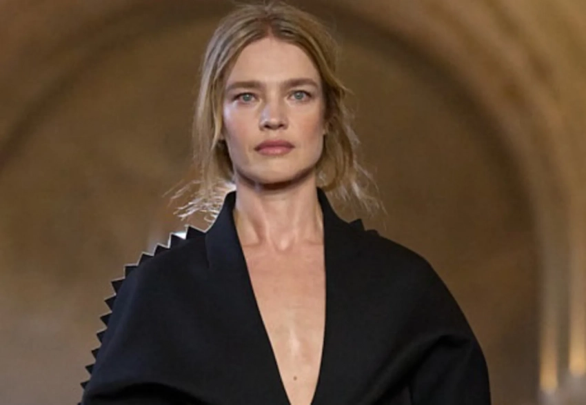 Наталья Водянова вышла на подиум на показе Jacquemus