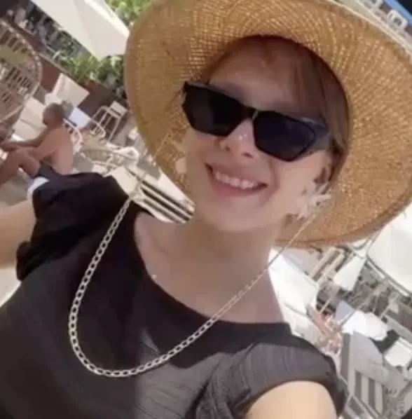 Ницца и Канны: Елизавета Арзамасова вместе с мужем Ильёй Авербухом отдыхает на Лазурном Берегу