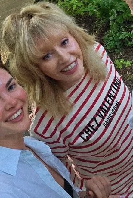 Аллу Пугачёву засняли поклонники в Юрмале