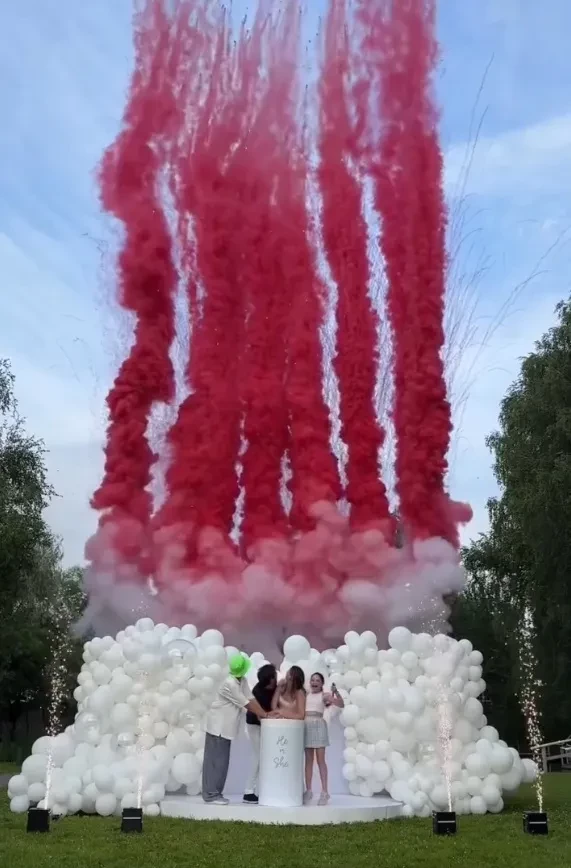 Официально. Агата Муцениеце и Пётр Дранга ждут девочку