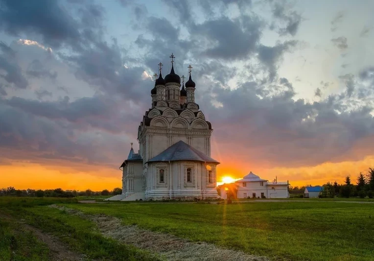 Какие народные и церковные праздники отмечаются 27 июля 2025 года: традиции, обычаи, приметы дня