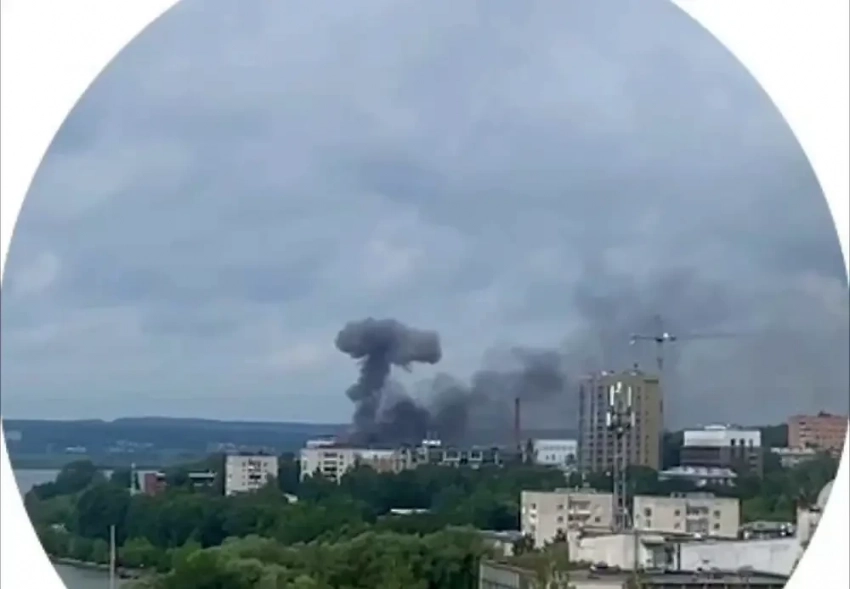 Дроны ВСУ атаковали оборонное предприятие в Ижевске примерно в 1300 км от Украины