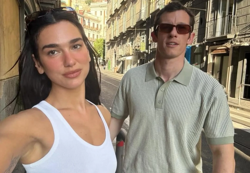 В Афинах, Италии и на райских островах: как проводят летние каникулы Дуа Липа, Катерина Шпица и Айрис Лоу