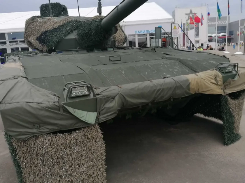 Т-14 «Армата»: как танк нового поколения презентовали «на заре» его появления и какова реальность дня сегодняшнего