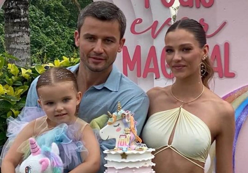 Алеся Кафельникова показала новые фото с мужем Георгием Петришиным с дня рождения дочери