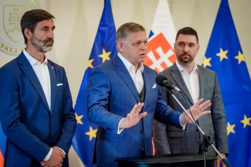 Премьер Словакии назвал антироссийские санкции ЕС «идиотскими» и указал на одержимость Брюсселя Россией