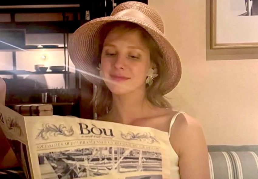 Ницца и Канны: Елизавета Арзамасова вместе с мужем Ильёй Авербухом отдыхает на Лазурном Берегу