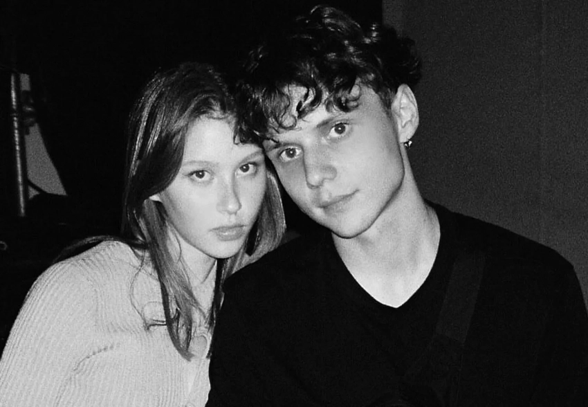 В сети появилось новое совместное фото Анны Пересильд и Вани Дмитриенко