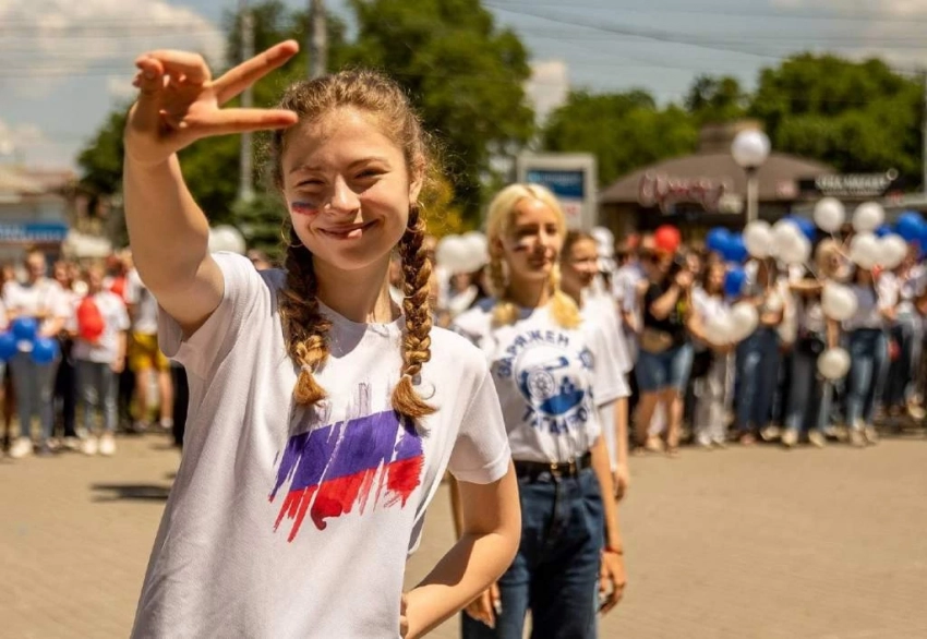 Какие праздники отмечаются 12 августа 2025 года в России и в мире