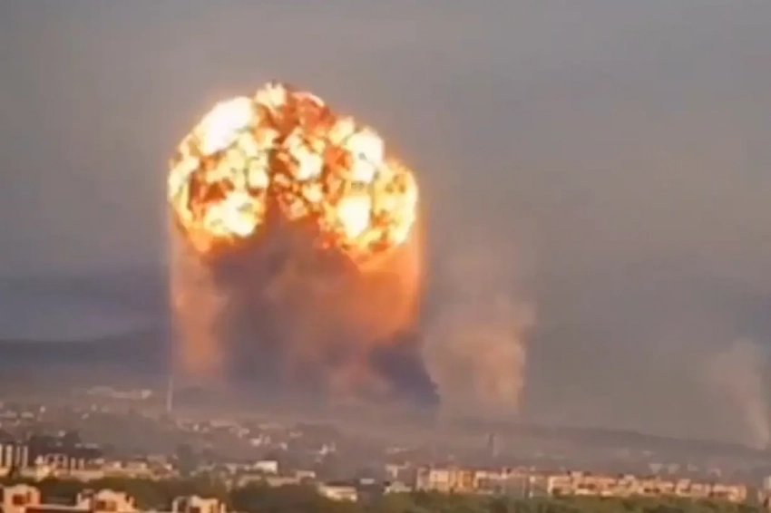 Спутники NASA фиксируют крупный пожар в районе радиозавода в Киеве