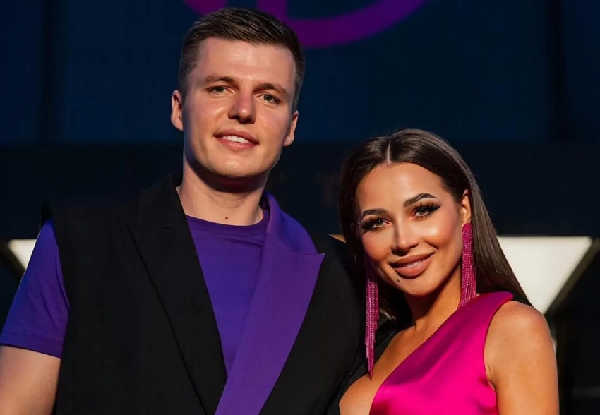 Валерии (Лерчек) и Артёму Чекалиным предъявили обвинение в выводе более 250 млн рублей из России