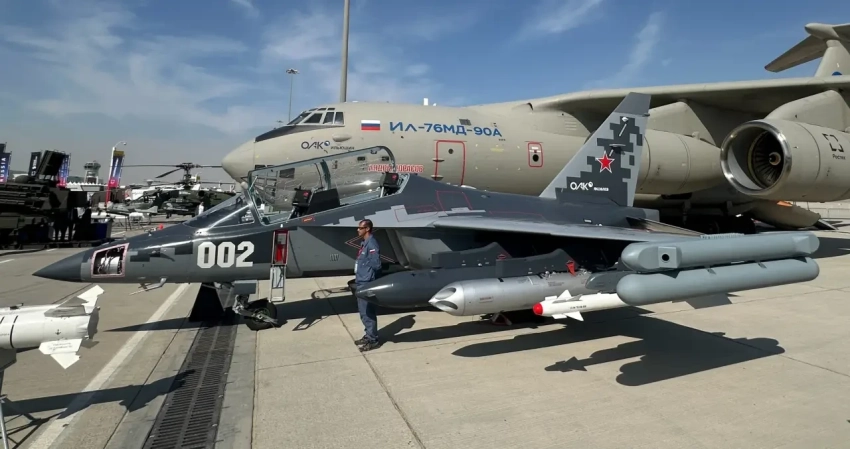 «Превращается в боевой самолёт»: в западной прессе оценили новую версию Як-130М