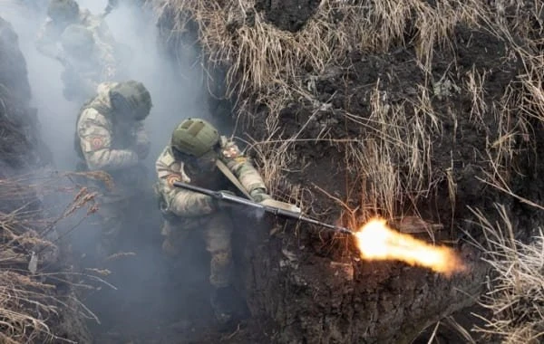 Юрий Подоляка в свежей сводке от 22 декабря сообщил о том, что ВС РФ ведут ожесточённые бои западнее Родинского