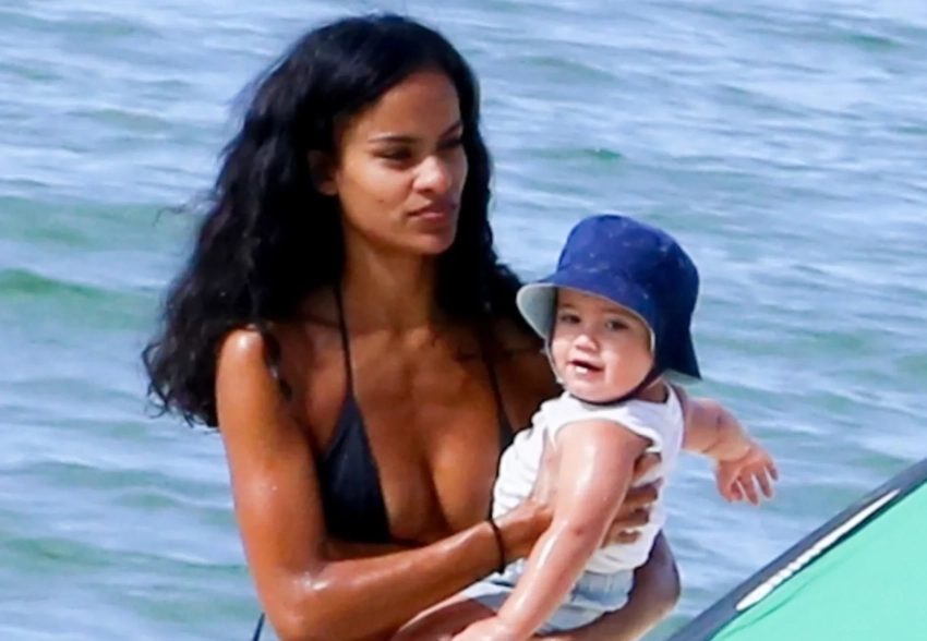 Венсан Кассель и Нара Баптиста перестали скрывать лицо годовалого сына