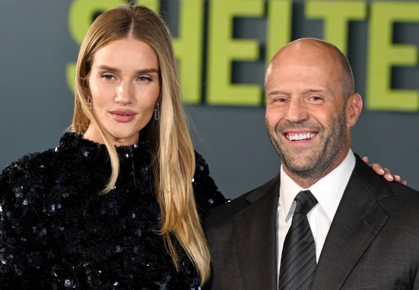 Рози Хантингтон-Уайтли и Джейсон Стэтхем впервые за долгое время вышли в свет вместе