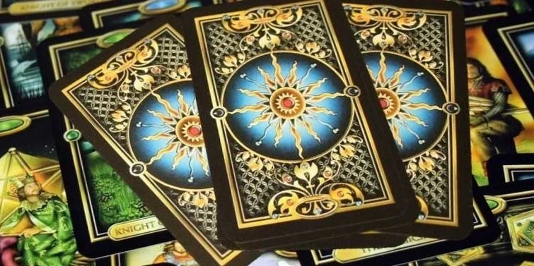 Неделя магии и перемен: Таро-прогноз на 9-15 февраля 2026 года