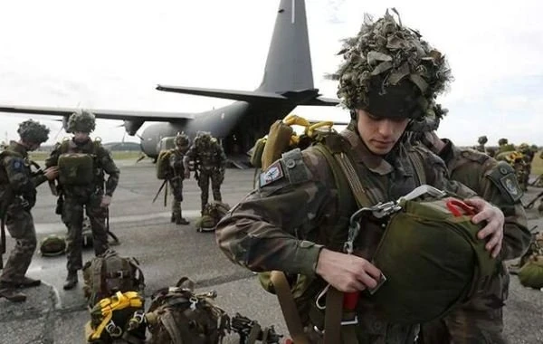 Десант Британии и Франции завершил подготовку к миссии на Украине
